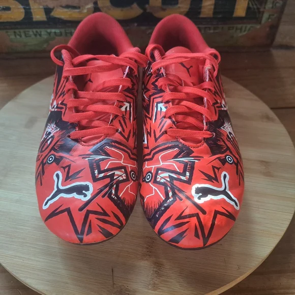 Puma Ultra Play Youth FG/AG Cleats, Kids Size 4.5 Soccer Football Athletic Shoes - Picture 2 of 11